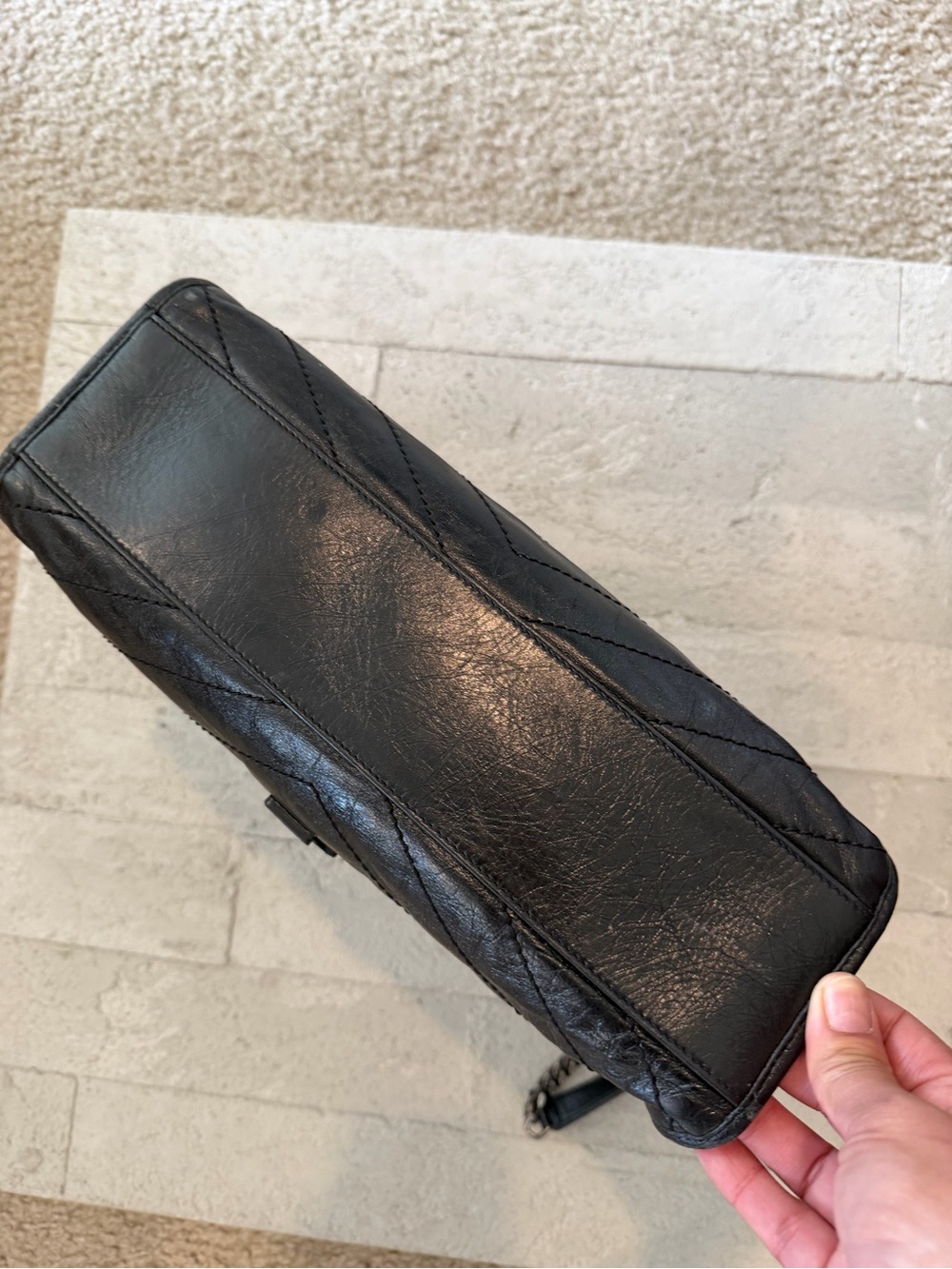 Saint Laurent Large Black Quilted Glossy Leather Niki Shoulder Bag - Picture 11 of 16